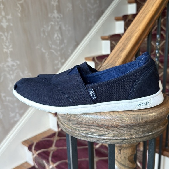 BOBS ladies arch fit slip on shoe navy excellent condition size 9 sketchers - Picture 12 of 14